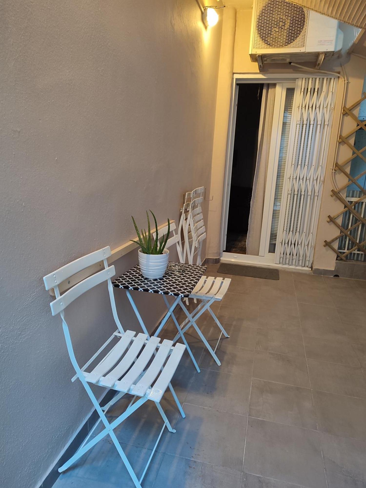 Ferienwohnung The Muse, Colorful Cozy Flat On Mitropoleos Downtown Thessaloniki Exterior foto